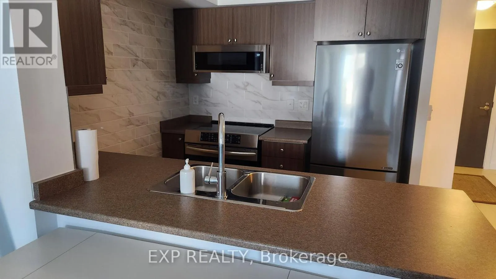 1217 - 1346 DANFORTH ROAD