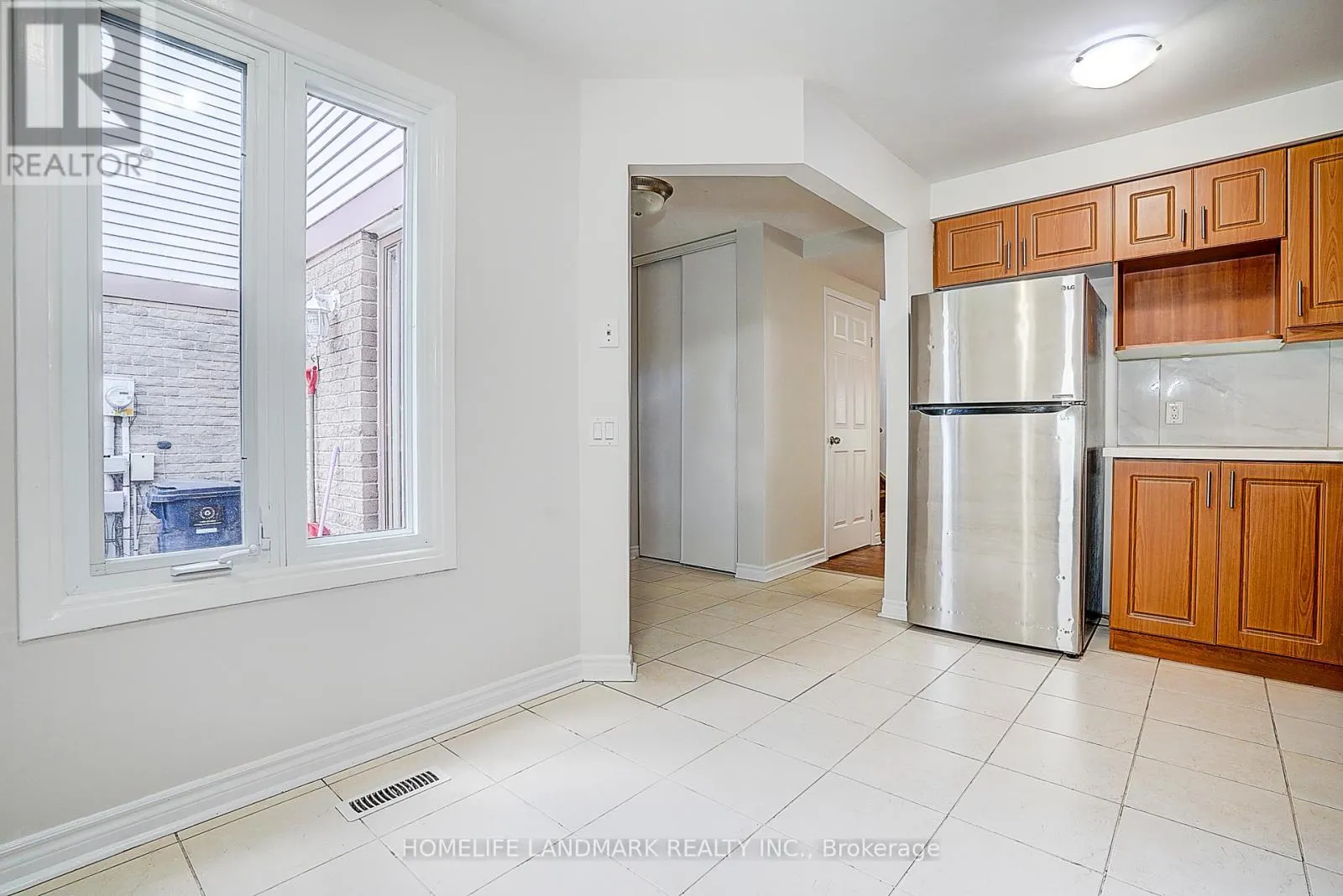 48 GREEN SPRING DRIVE
