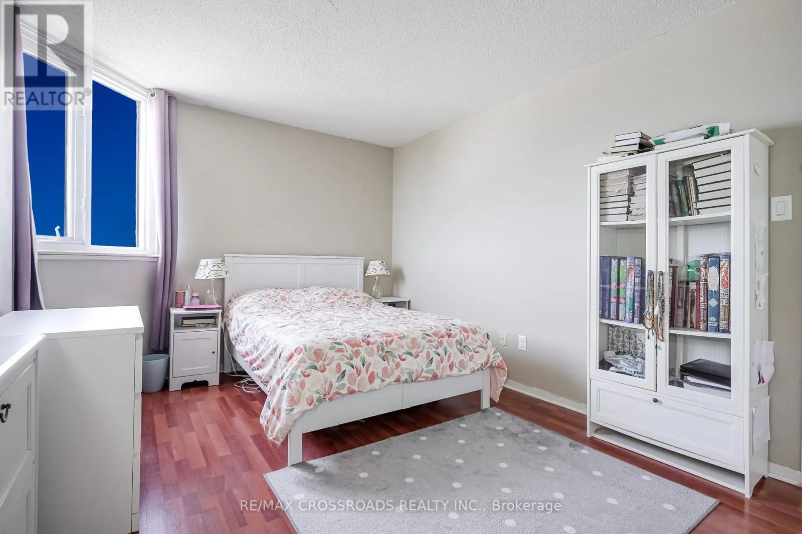 1204 - 15 SEWELLS ROAD
