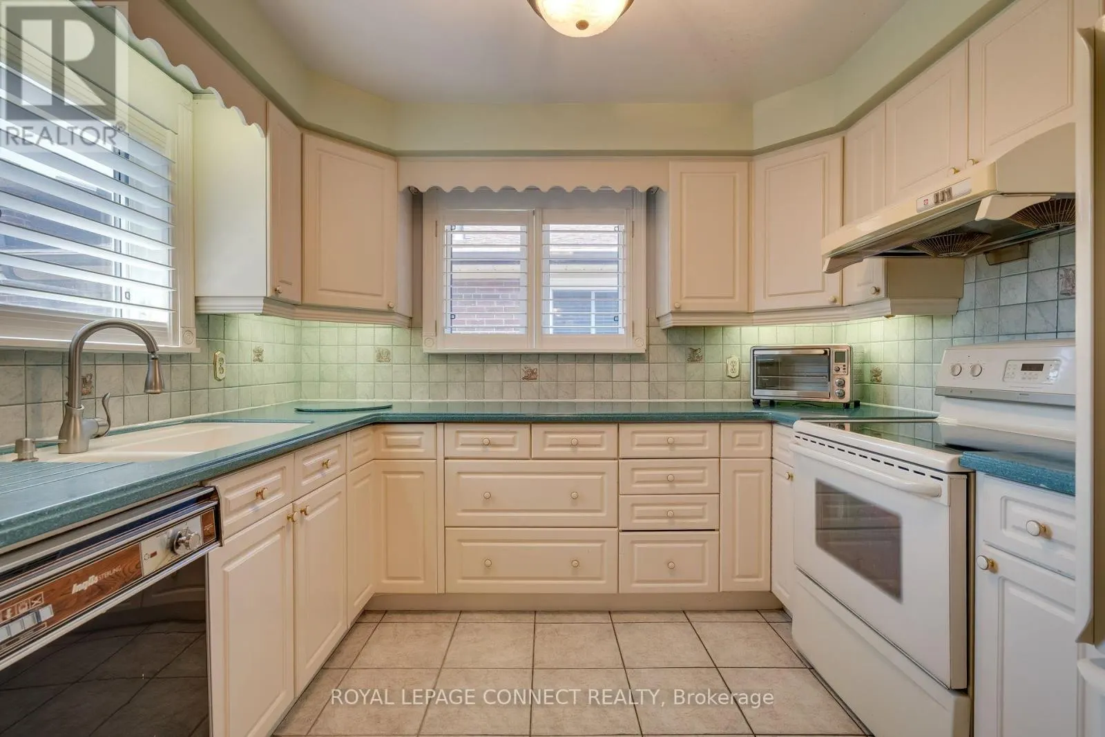 17 ALTAIR AVENUE