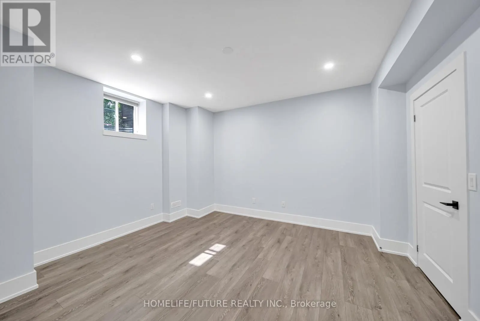6  #BSMT - 400 FINCH AVENUE