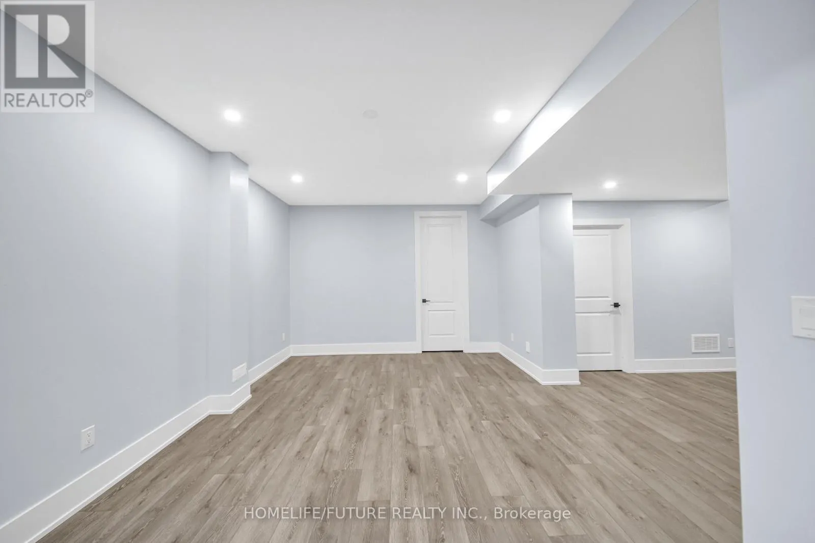 6  #BSMT - 400 FINCH AVENUE