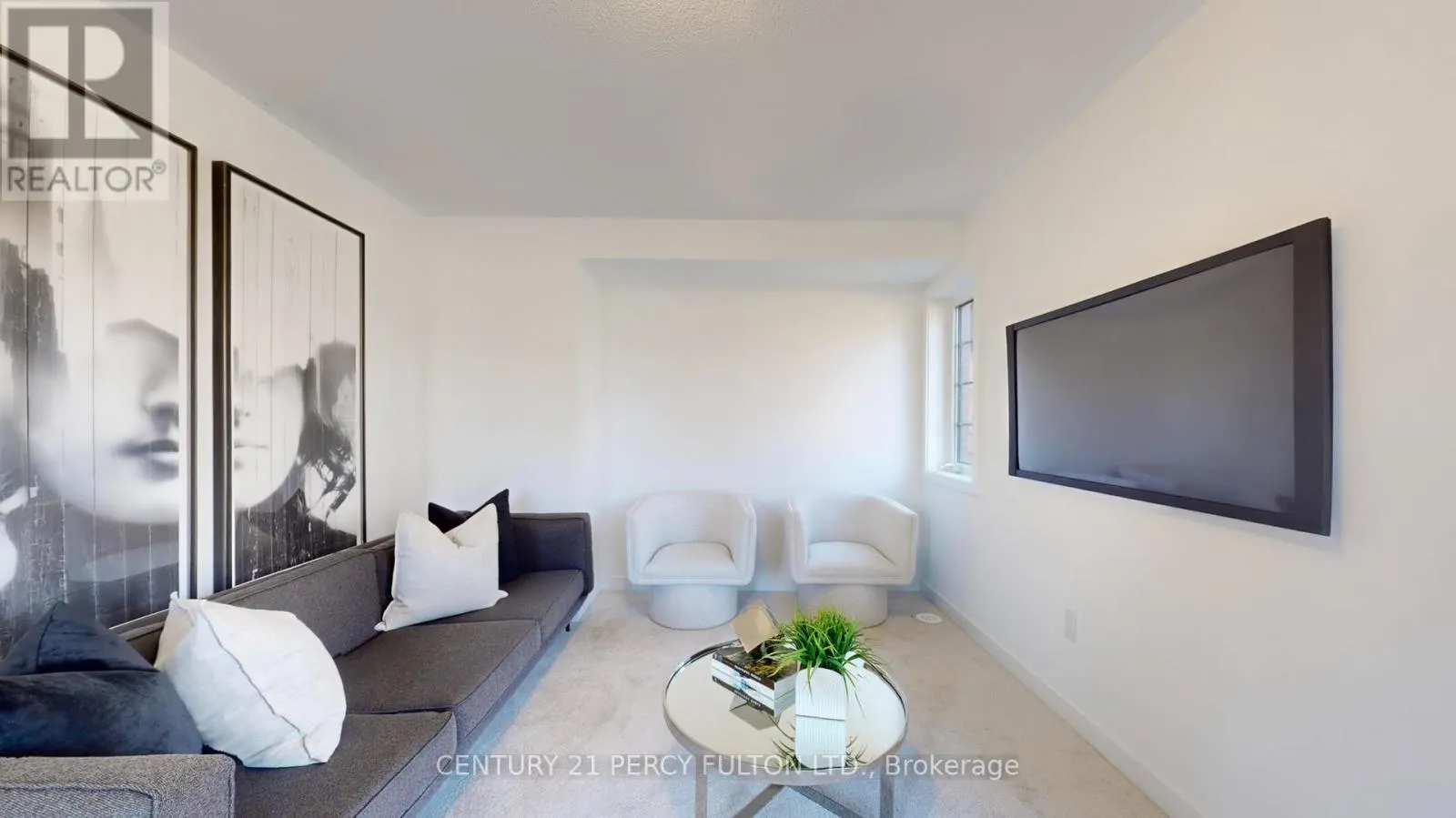 31 SELFRIDGE WAY