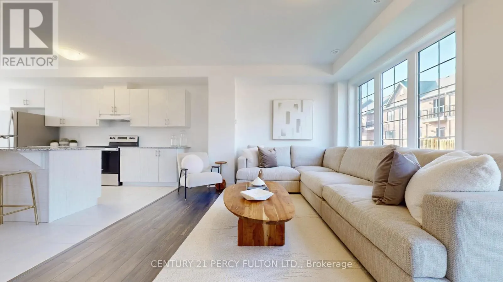 31 SELFRIDGE WAY