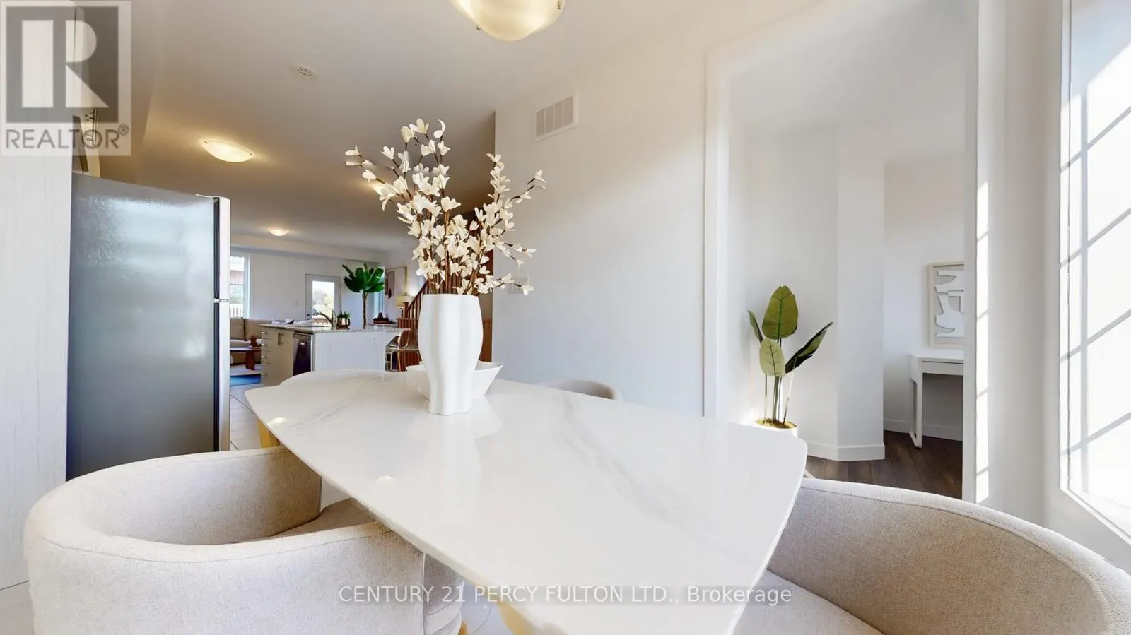 31 SELFRIDGE WAY