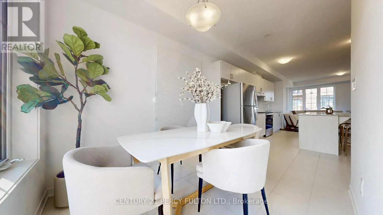 31 SELFRIDGE WAY