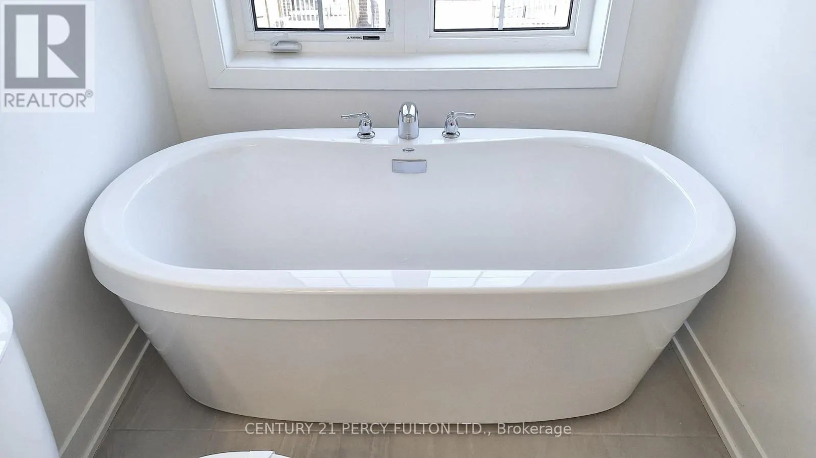 31 SELFRIDGE WAY
