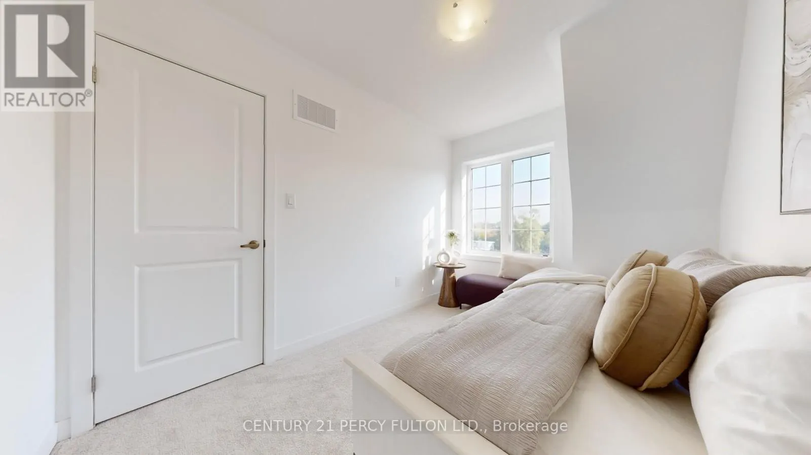 31 SELFRIDGE WAY