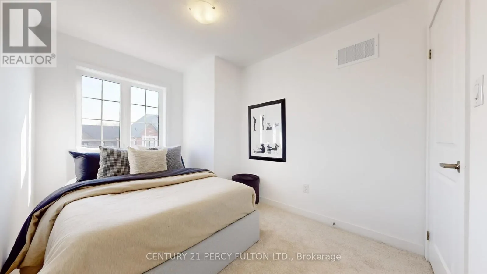 31 SELFRIDGE WAY