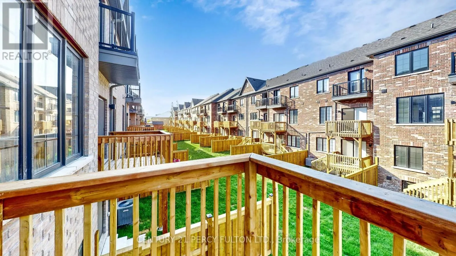 31 SELFRIDGE WAY