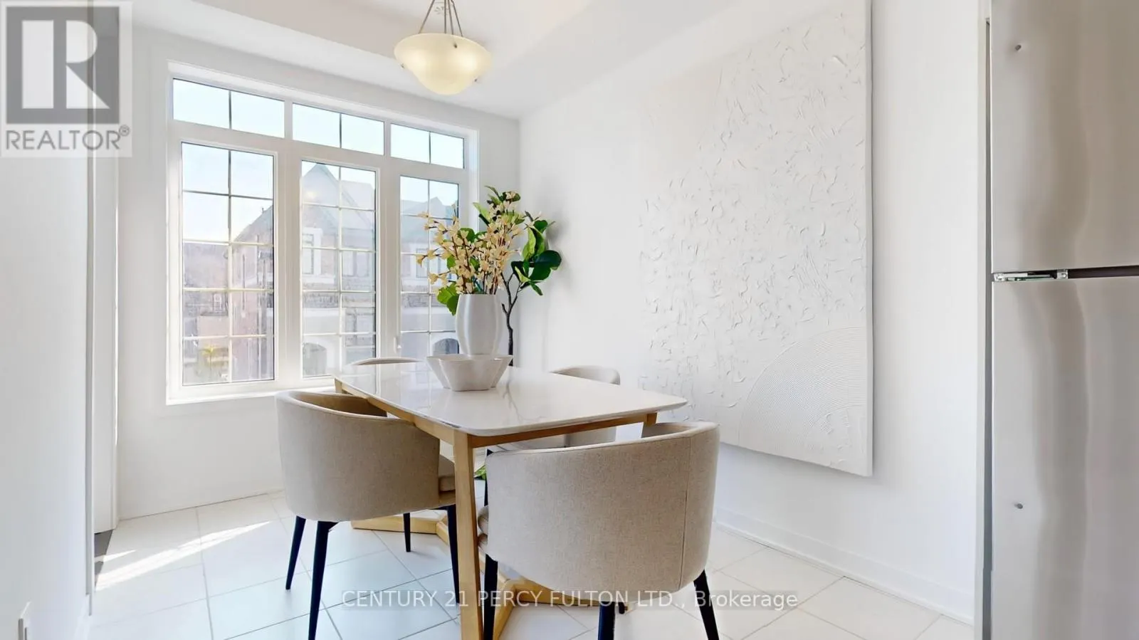 31 SELFRIDGE WAY