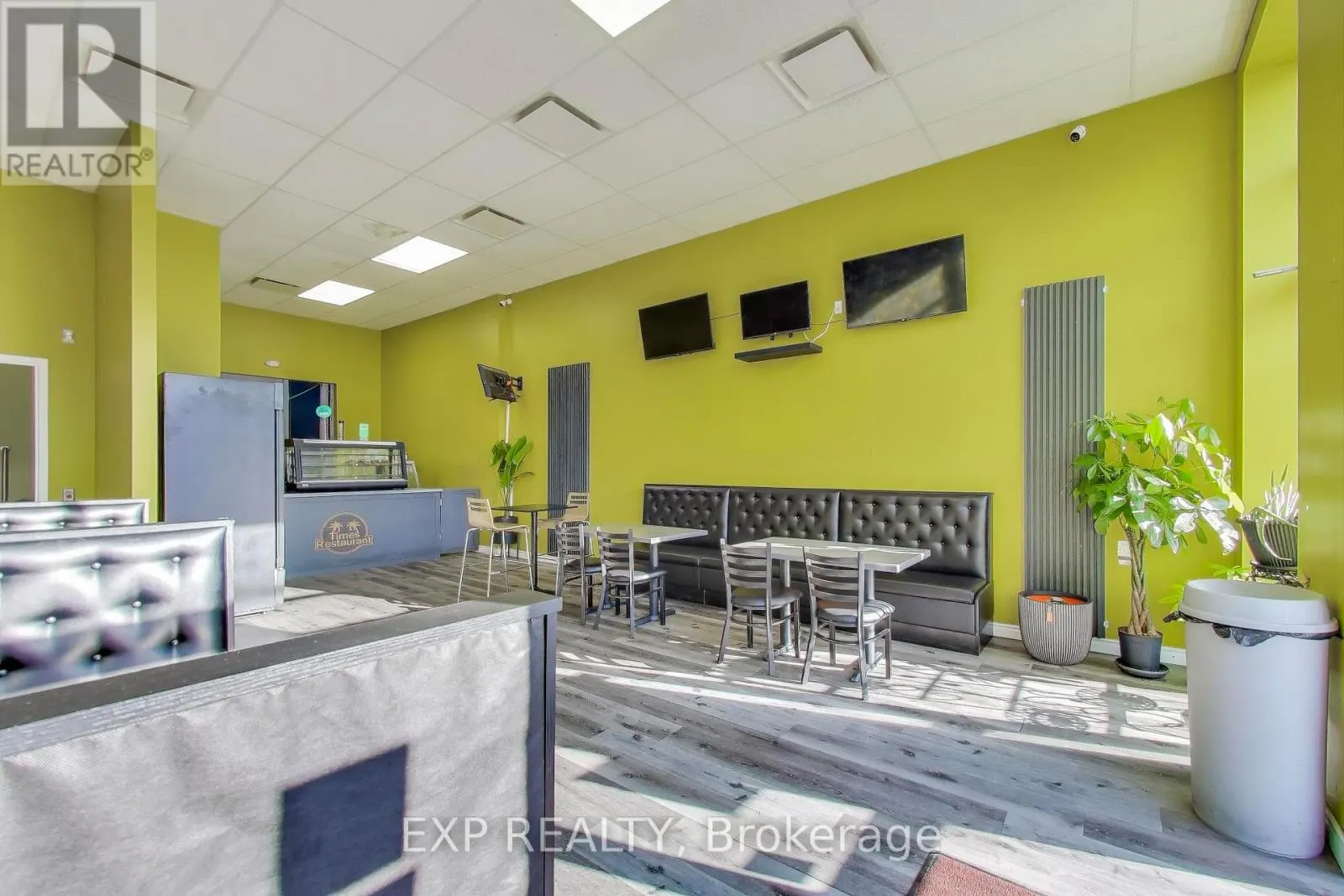 UNIT #4A - 3220 KINGSTON ROAD
