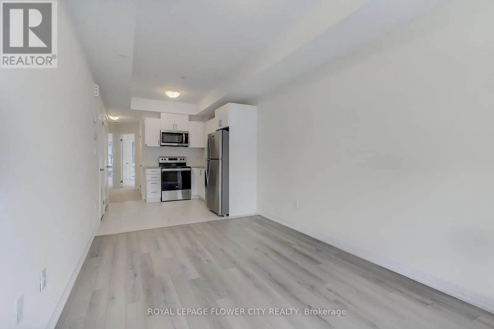 14 - 245 MCLEVIN AVENUE