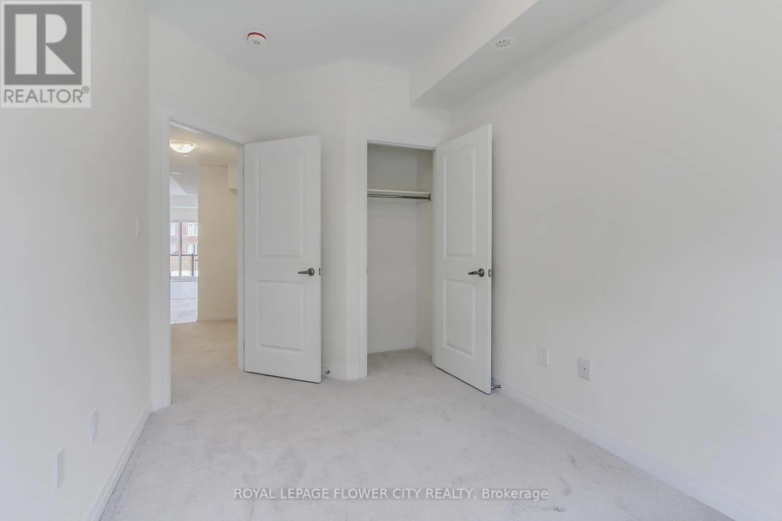 14 - 245 MCLEVIN AVENUE