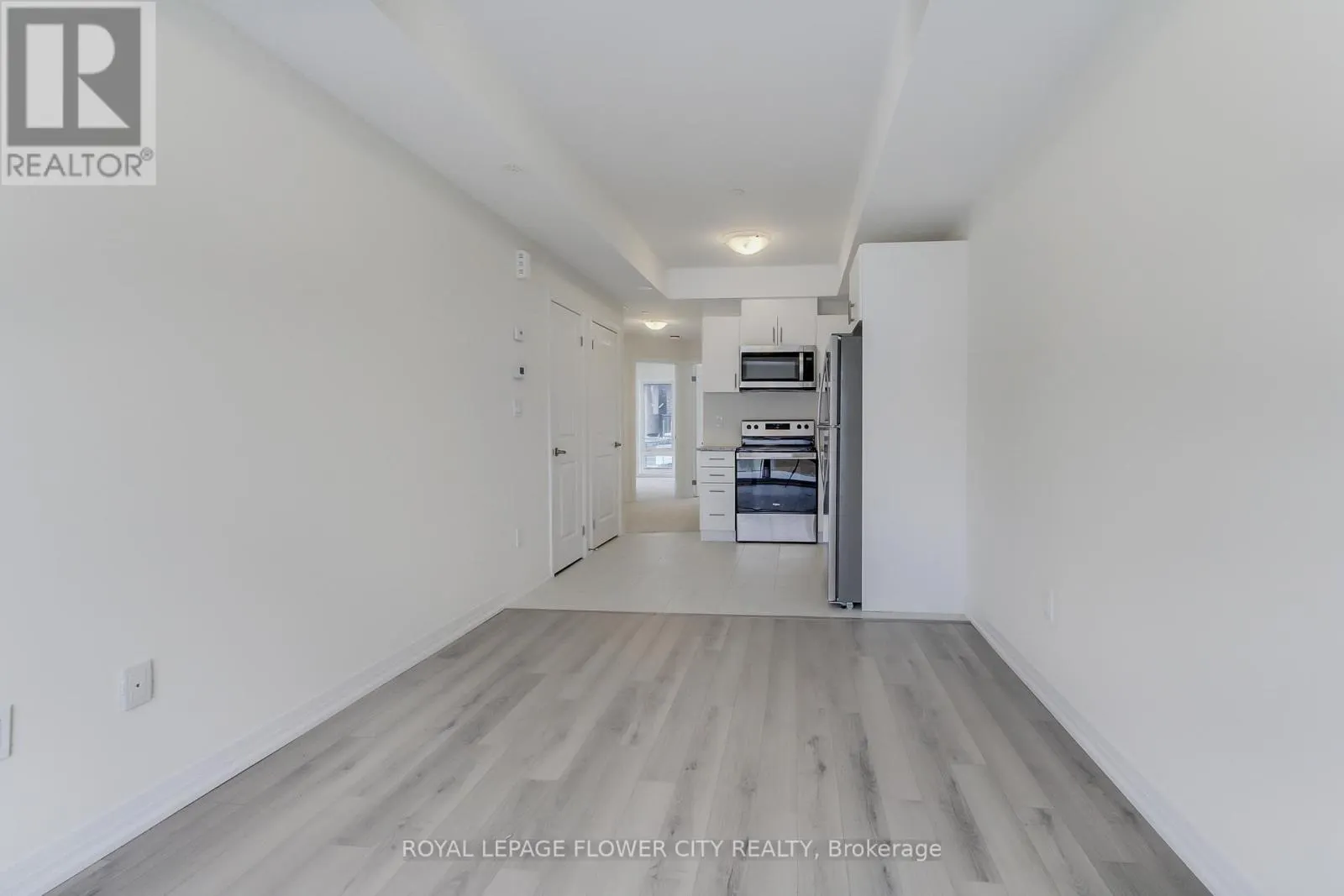 14 - 245 MCLEVIN AVENUE