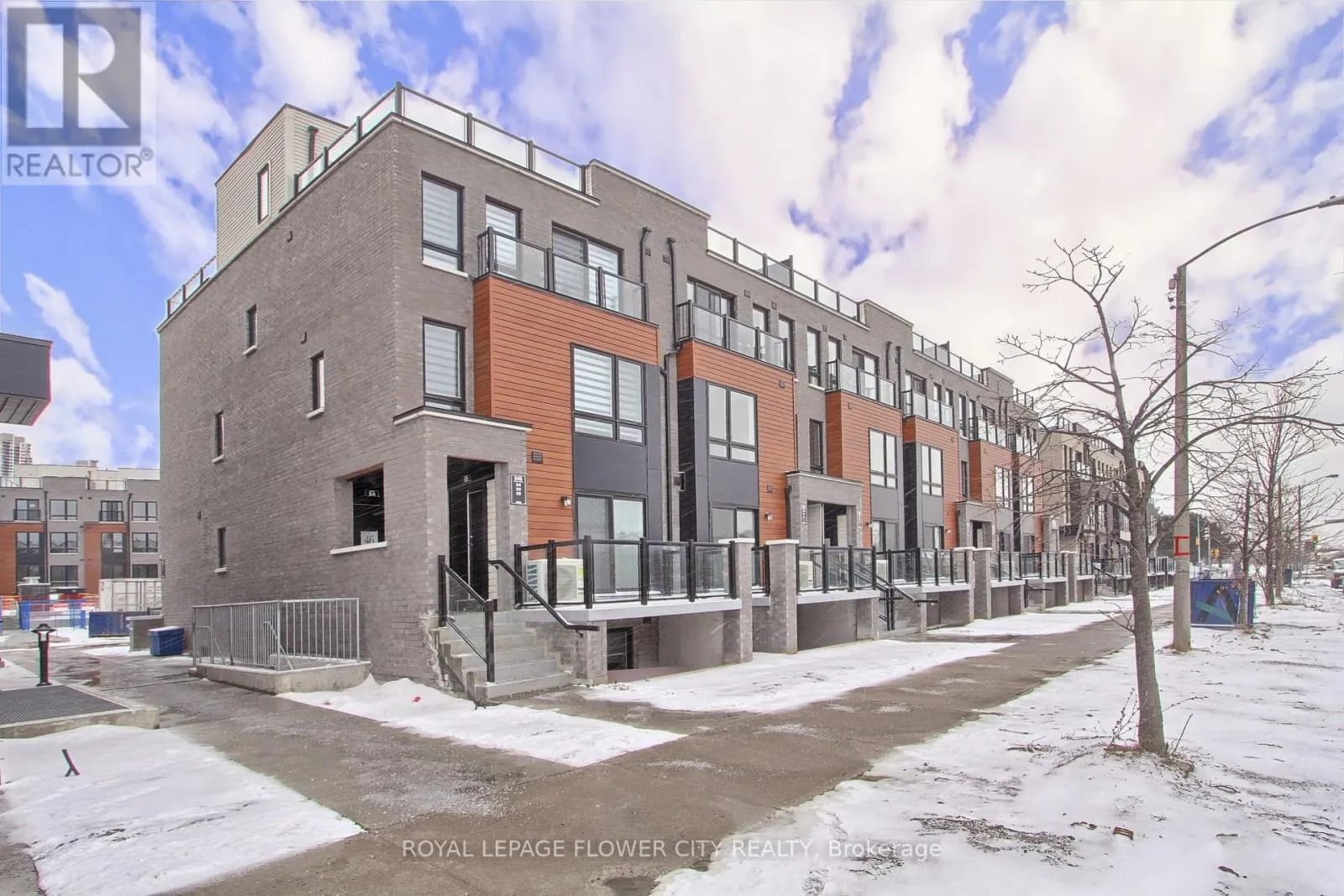 14 - 245 MCLEVIN AVENUE