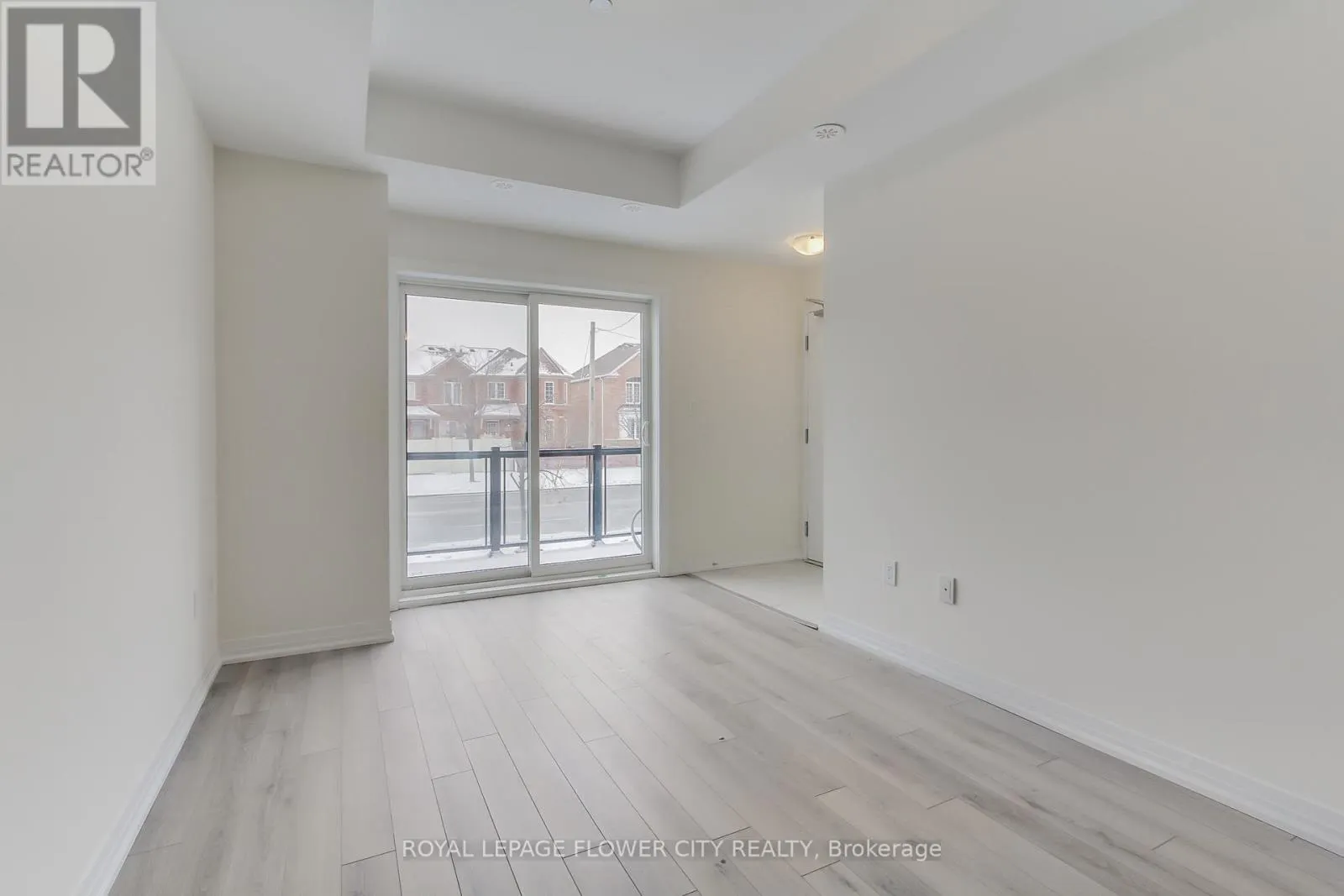 14 - 245 MCLEVIN AVENUE