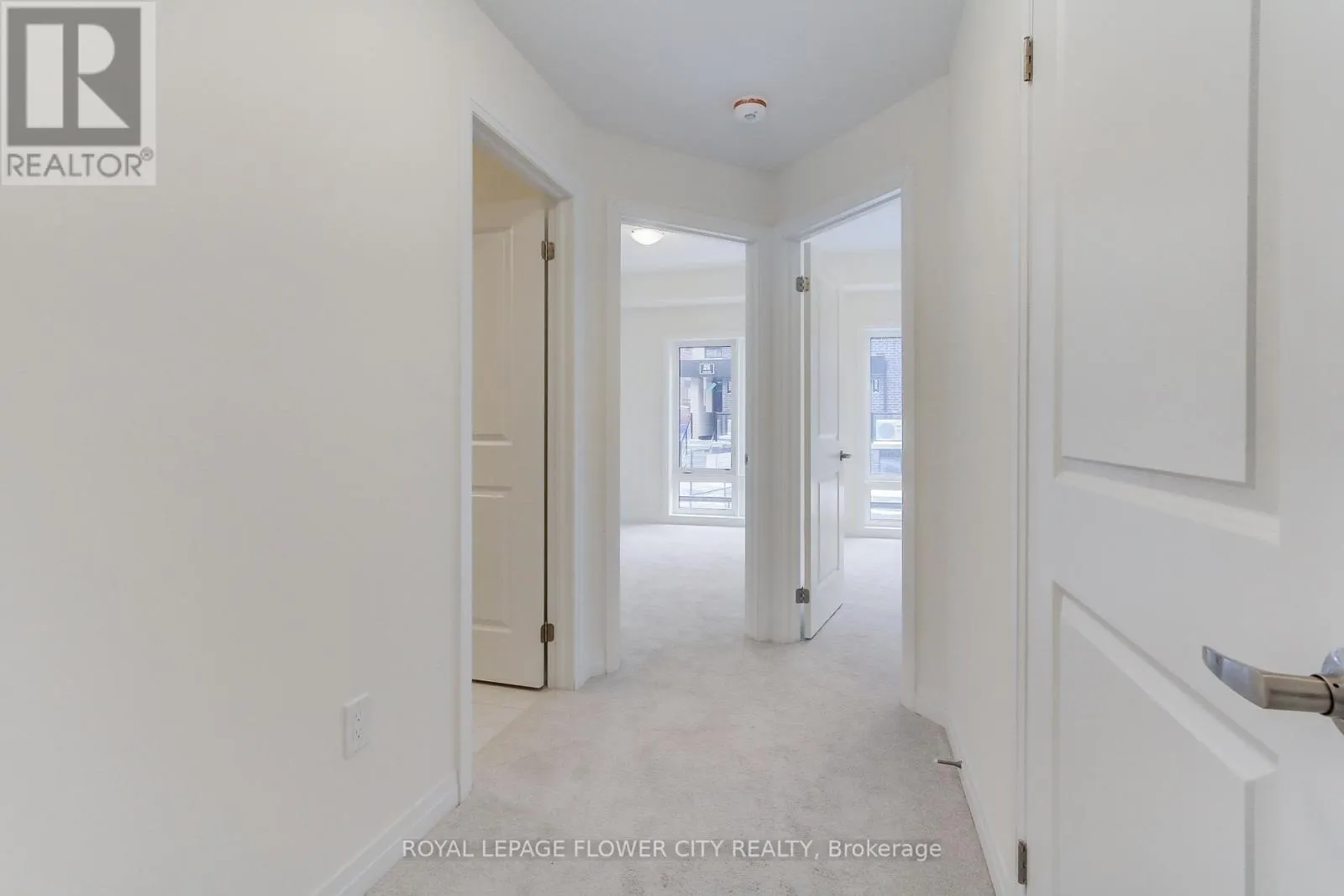 14 - 245 MCLEVIN AVENUE