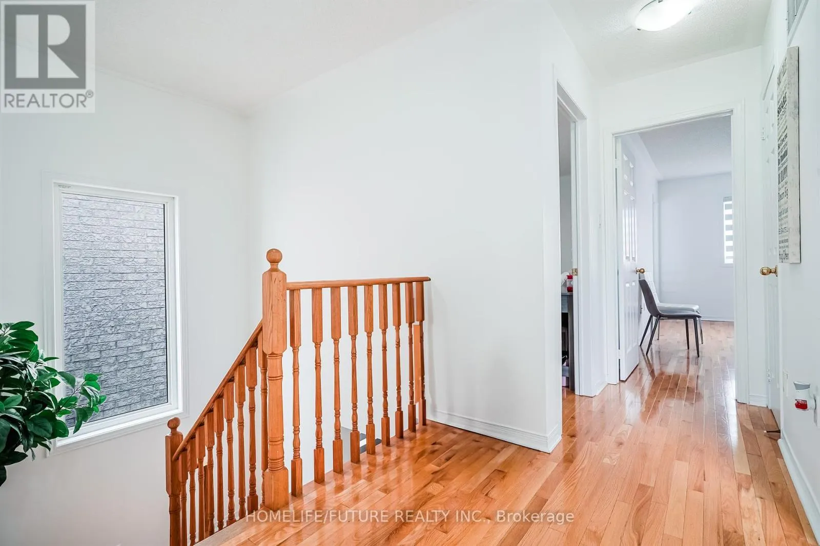 18 MANSBRIDGE CRESCENT