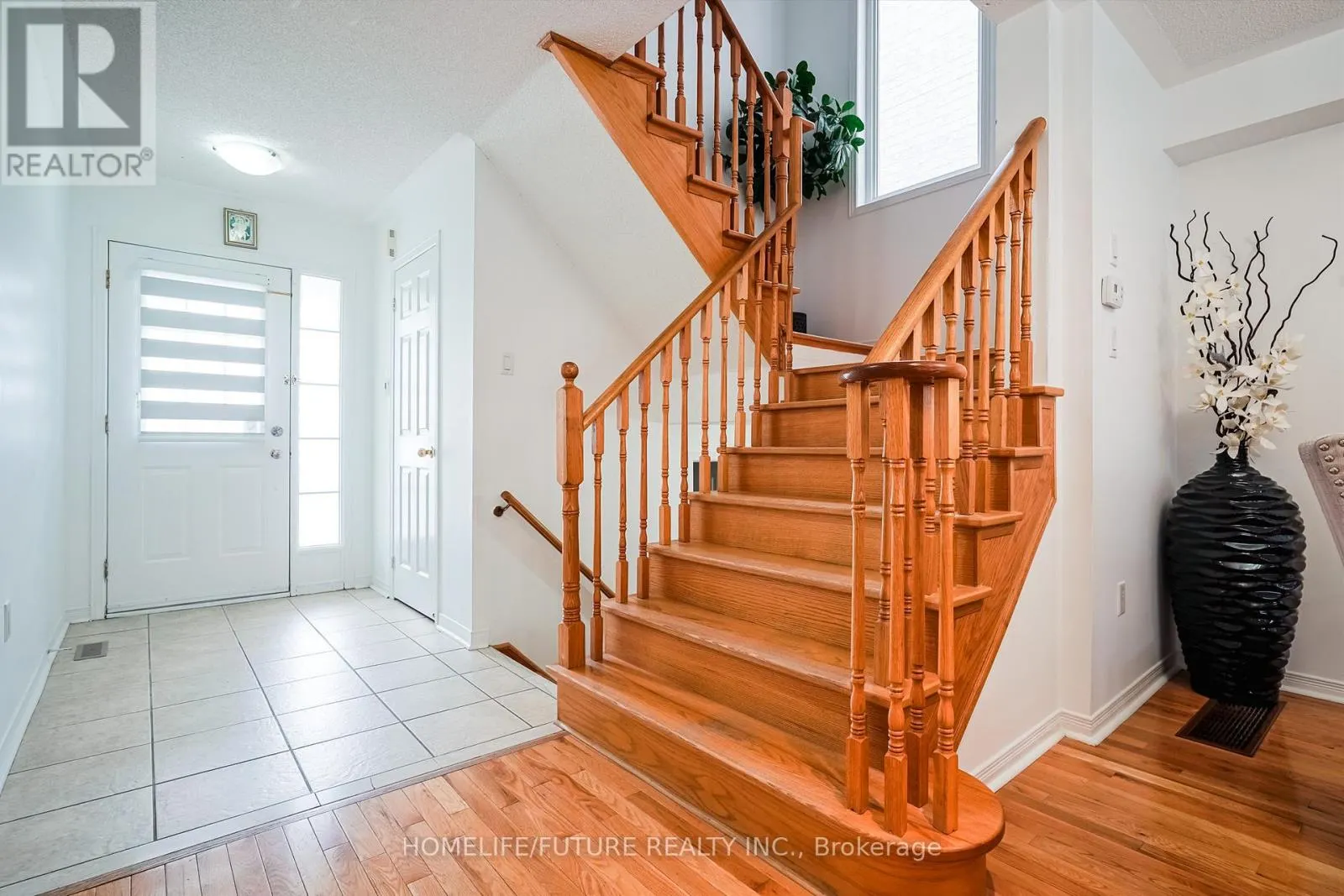 18 MANSBRIDGE CRESCENT