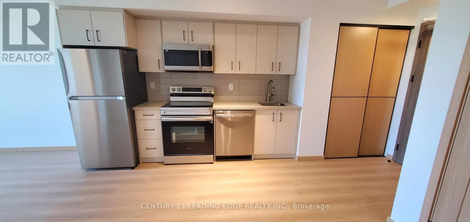 B509 - 3429 SHEPPARD AVENUE E