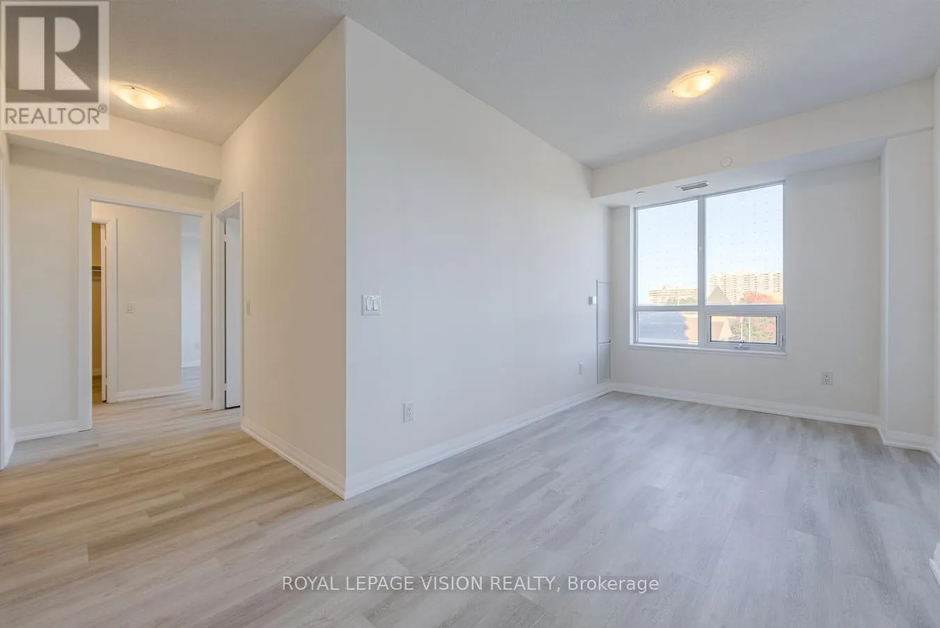 322 - 3270 SHEPPARD AVENUE E