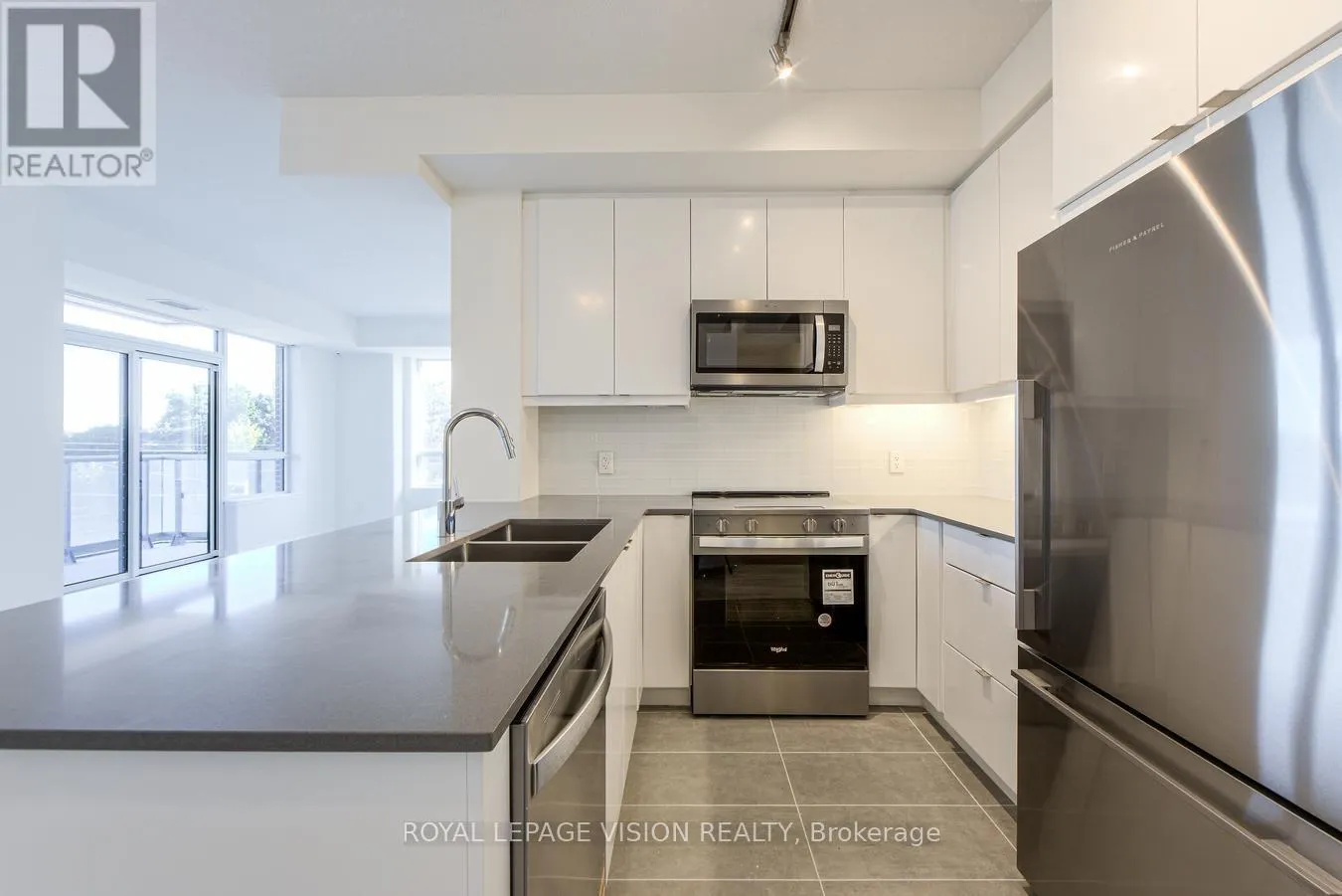 322 - 3270 SHEPPARD AVENUE E