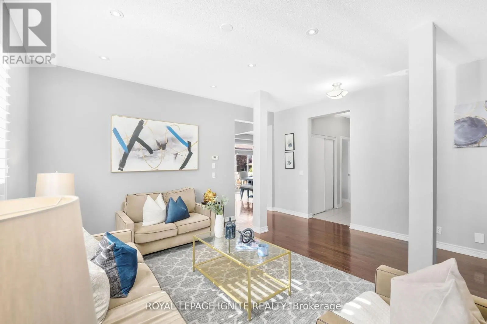 210 BLACKWELL CRESCENT