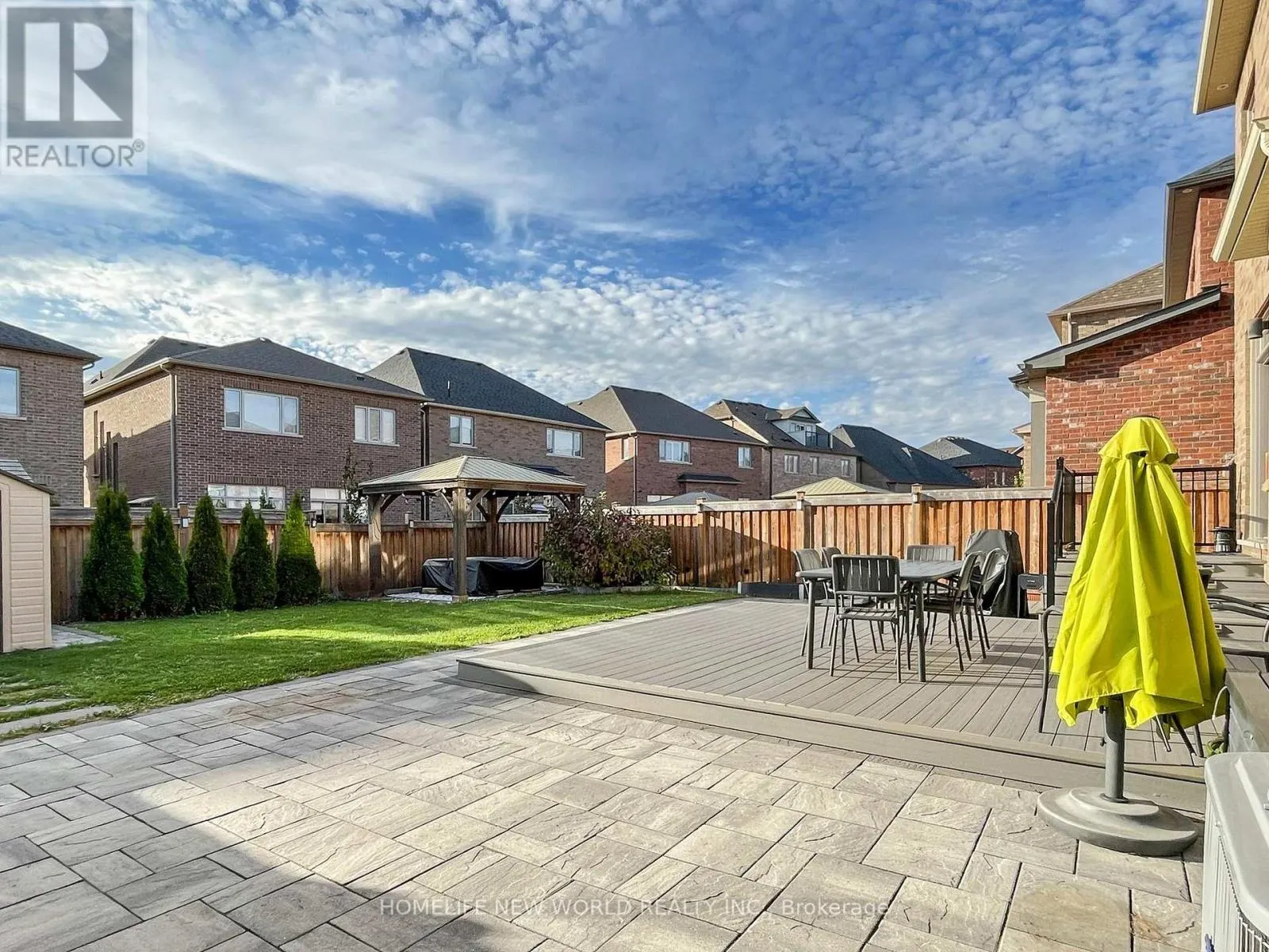 40 ST IVES CRESCENT