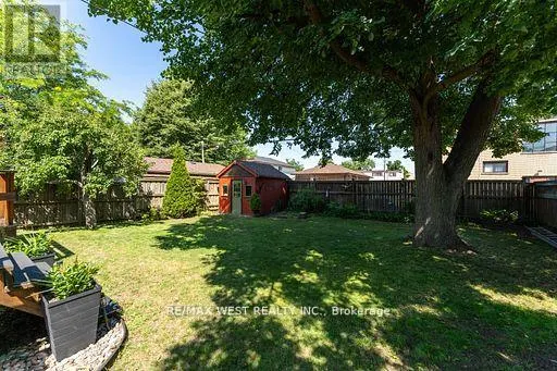 46 ORCHARD VIEW BOULEVARD