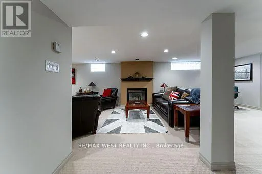 46 ORCHARD VIEW BOULEVARD