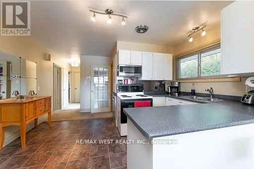 46 ORCHARD VIEW BOULEVARD
