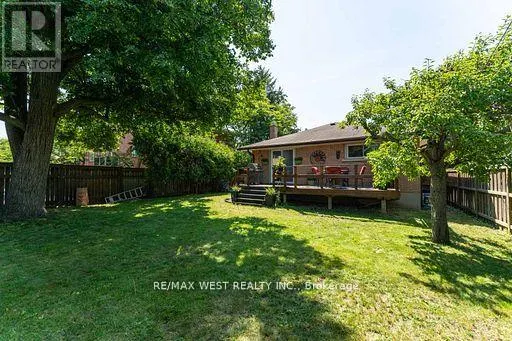 46 ORCHARD VIEW BOULEVARD
