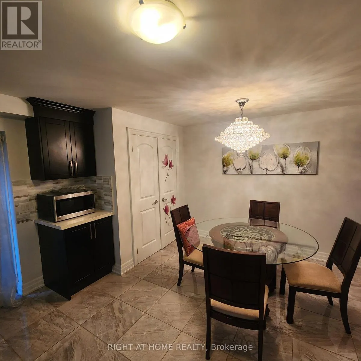 BASEMENT - 302 AYLESWORTH AVENUE