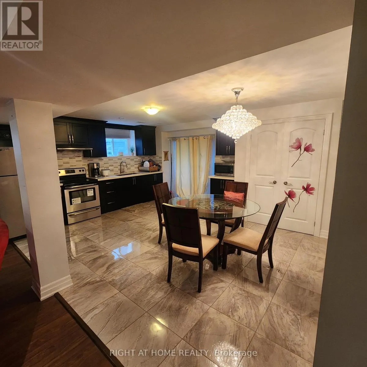 BASEMENT - 302 AYLESWORTH AVENUE