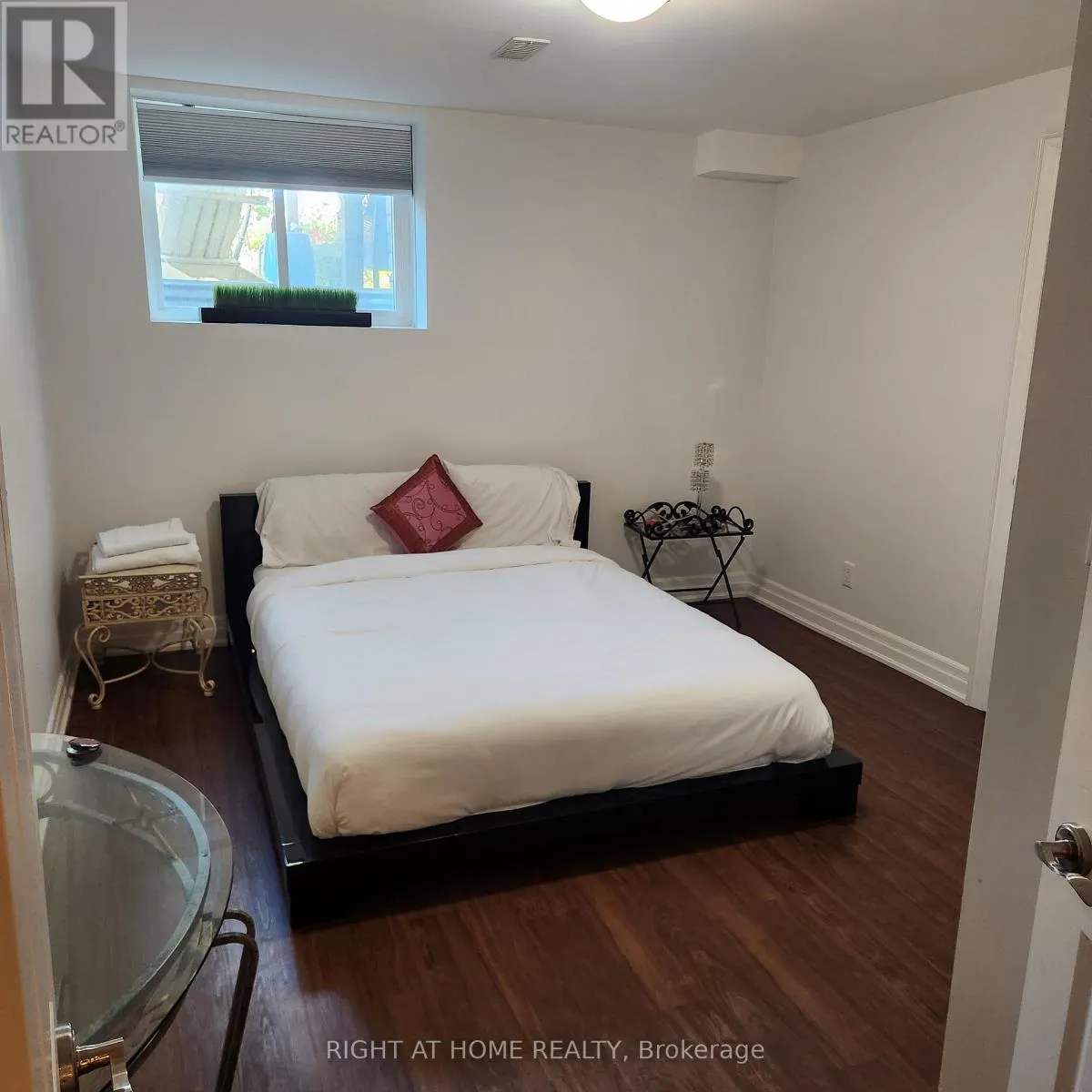 BASEMENT - 302 AYLESWORTH AVENUE