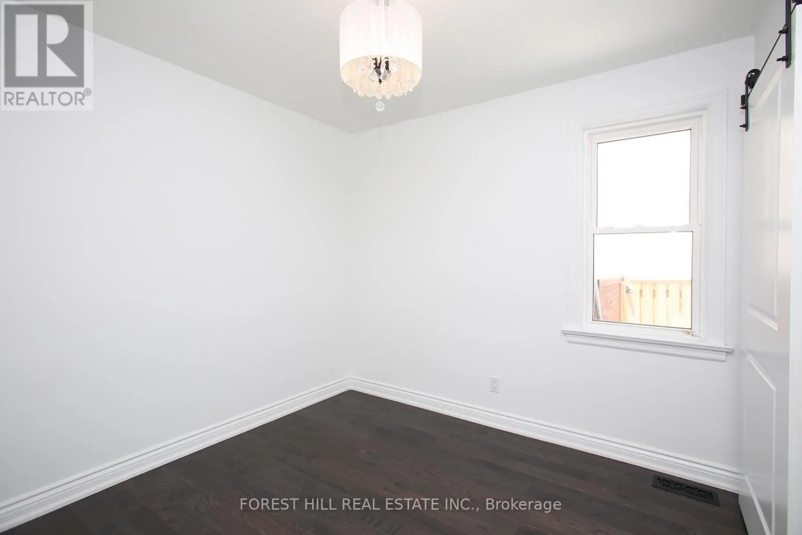 21 PRESTEIGN AVENUE