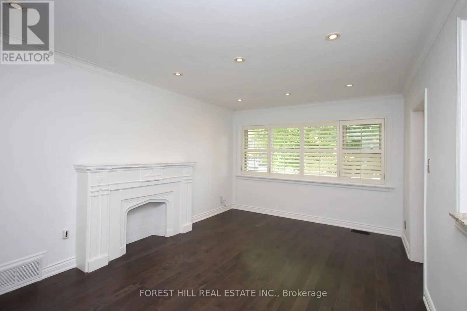 21 PRESTEIGN AVENUE