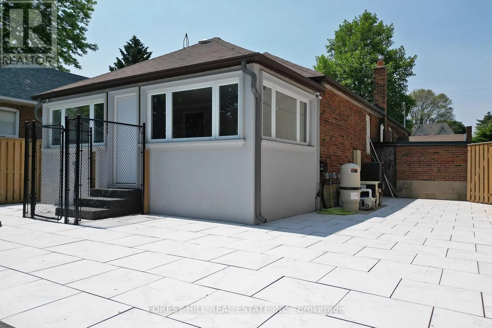21 PRESTEIGN AVENUE