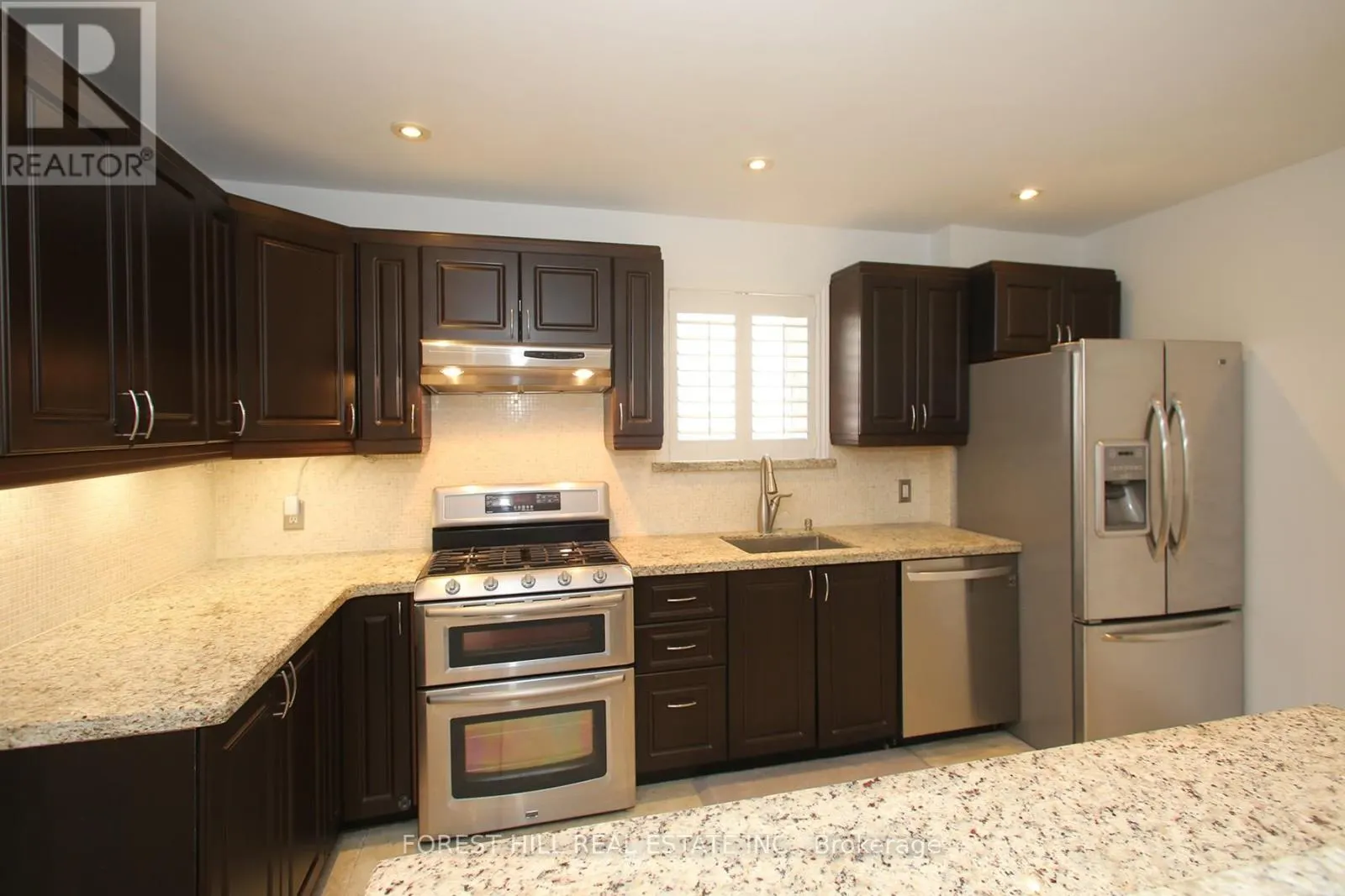 21 PRESTEIGN AVENUE