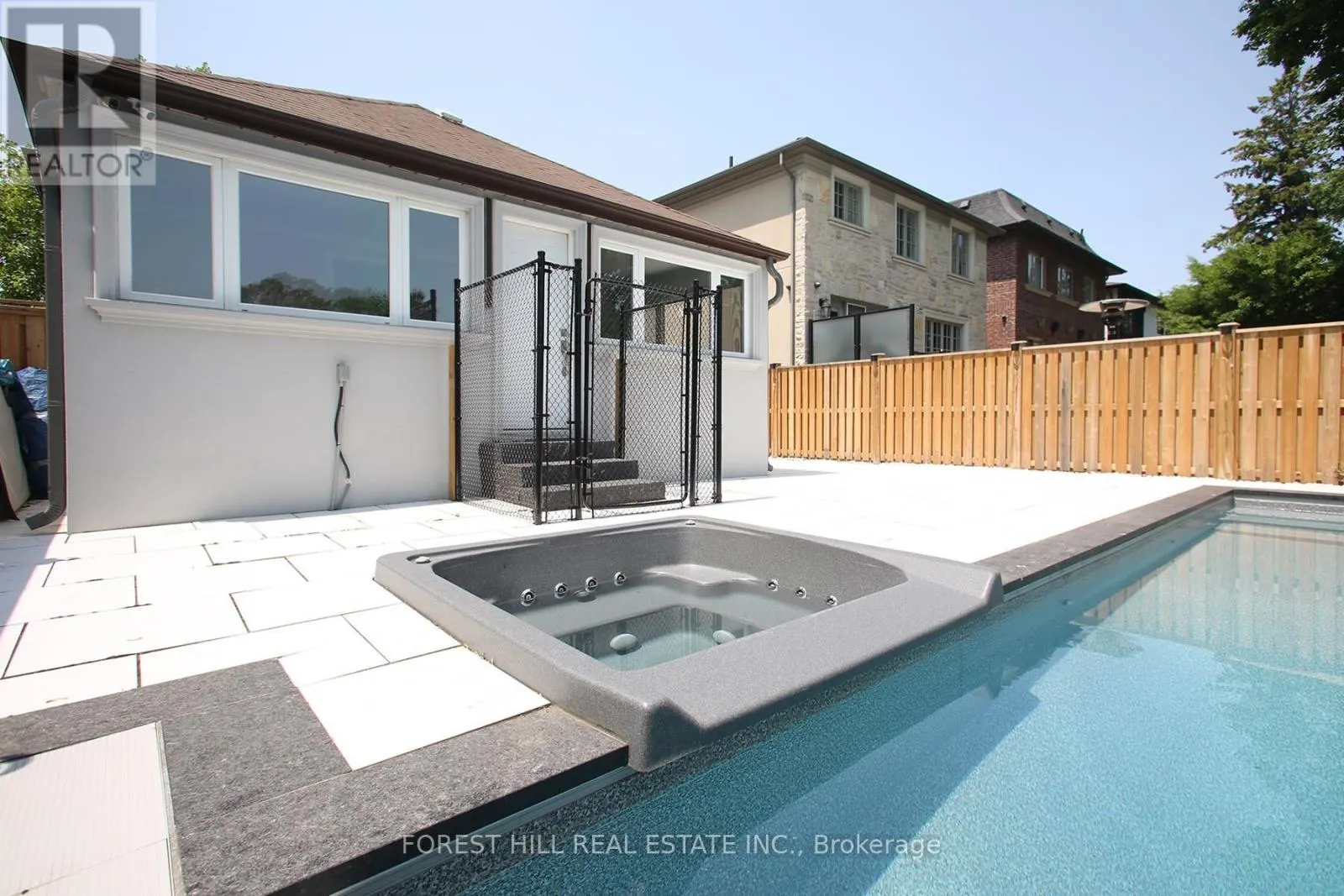 21 PRESTEIGN AVENUE