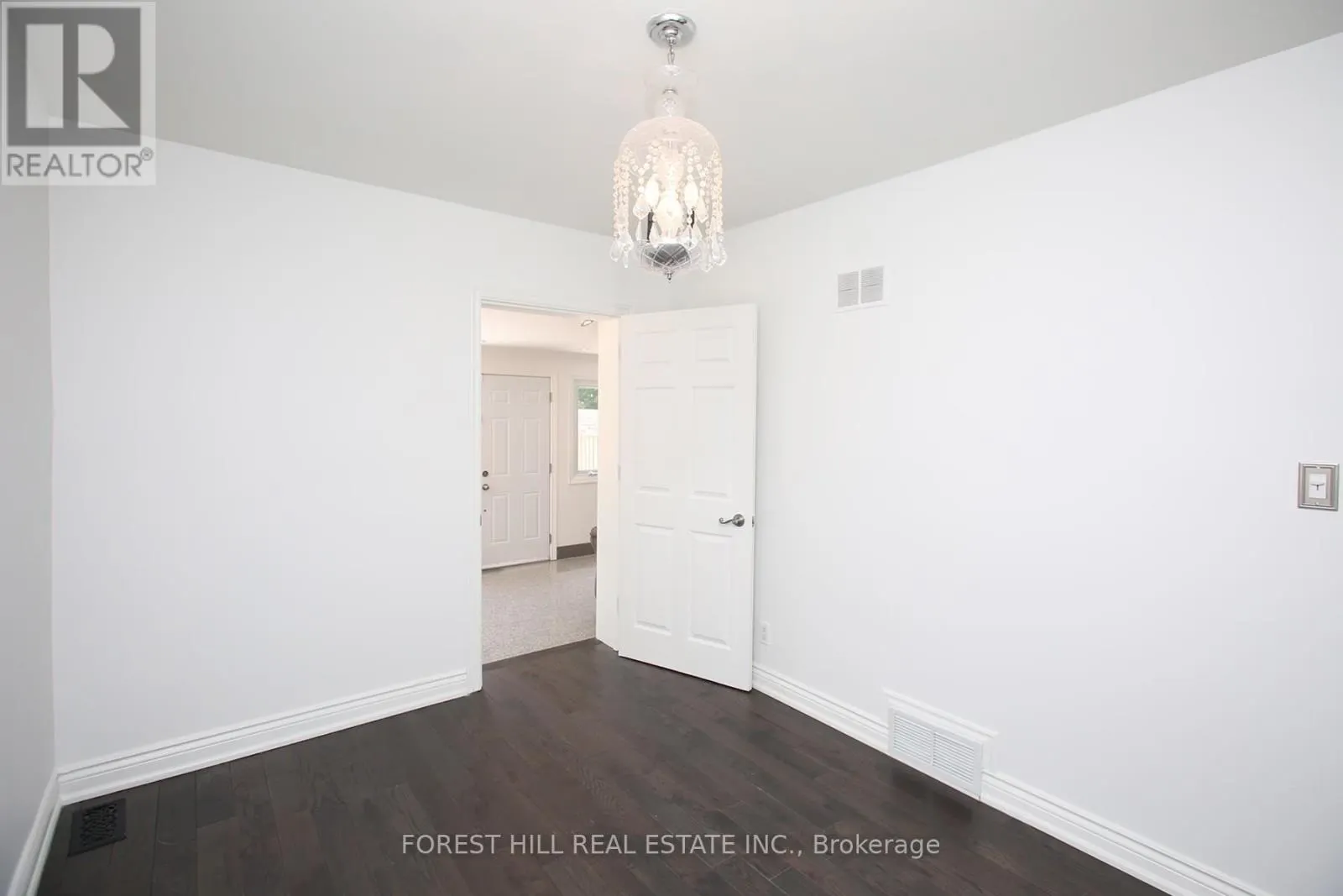 21 PRESTEIGN AVENUE