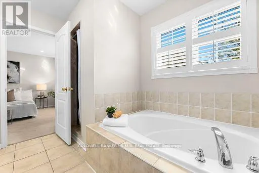 62 IPSWICH PLACE