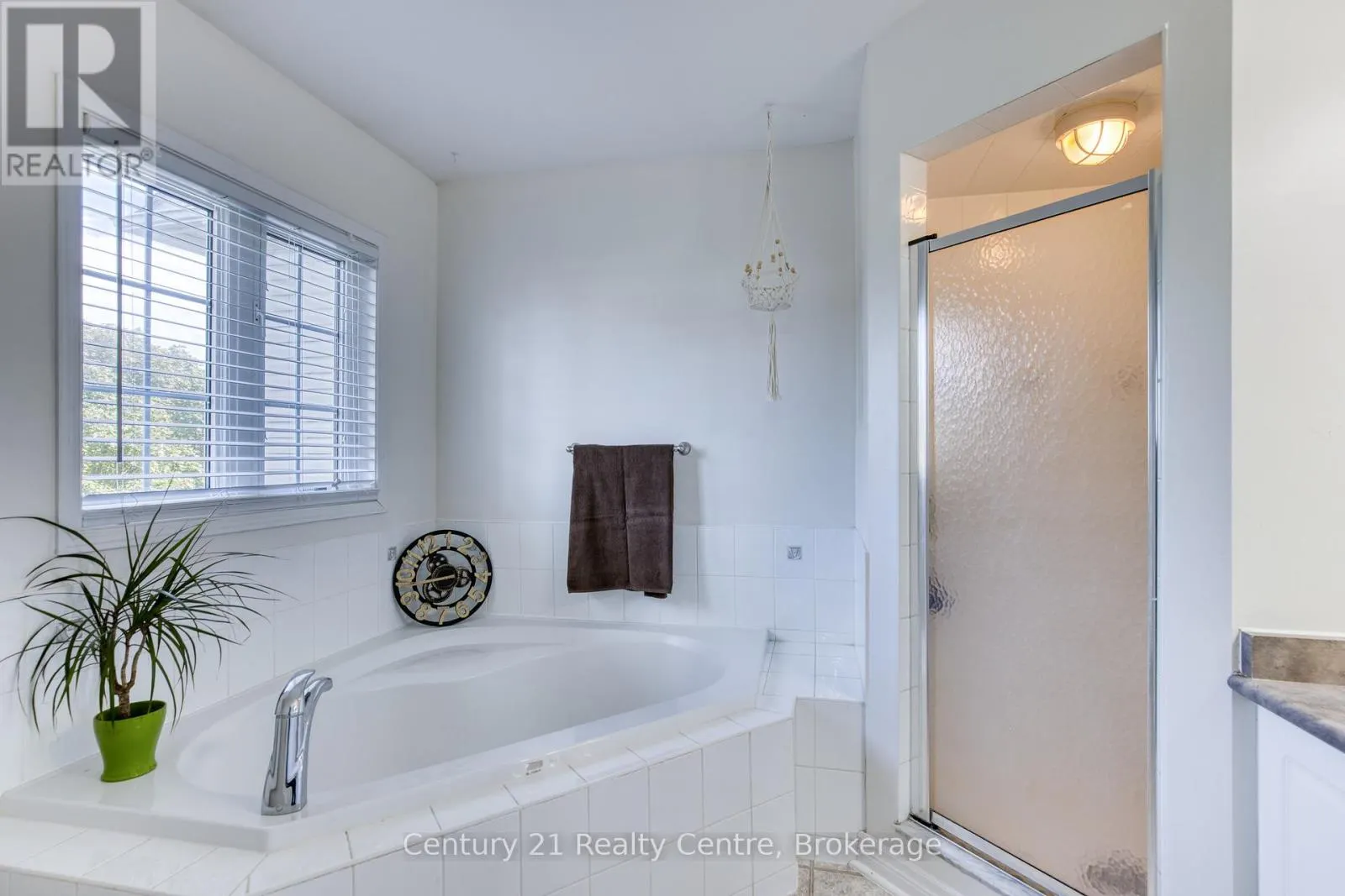 45 HATCH STREET E