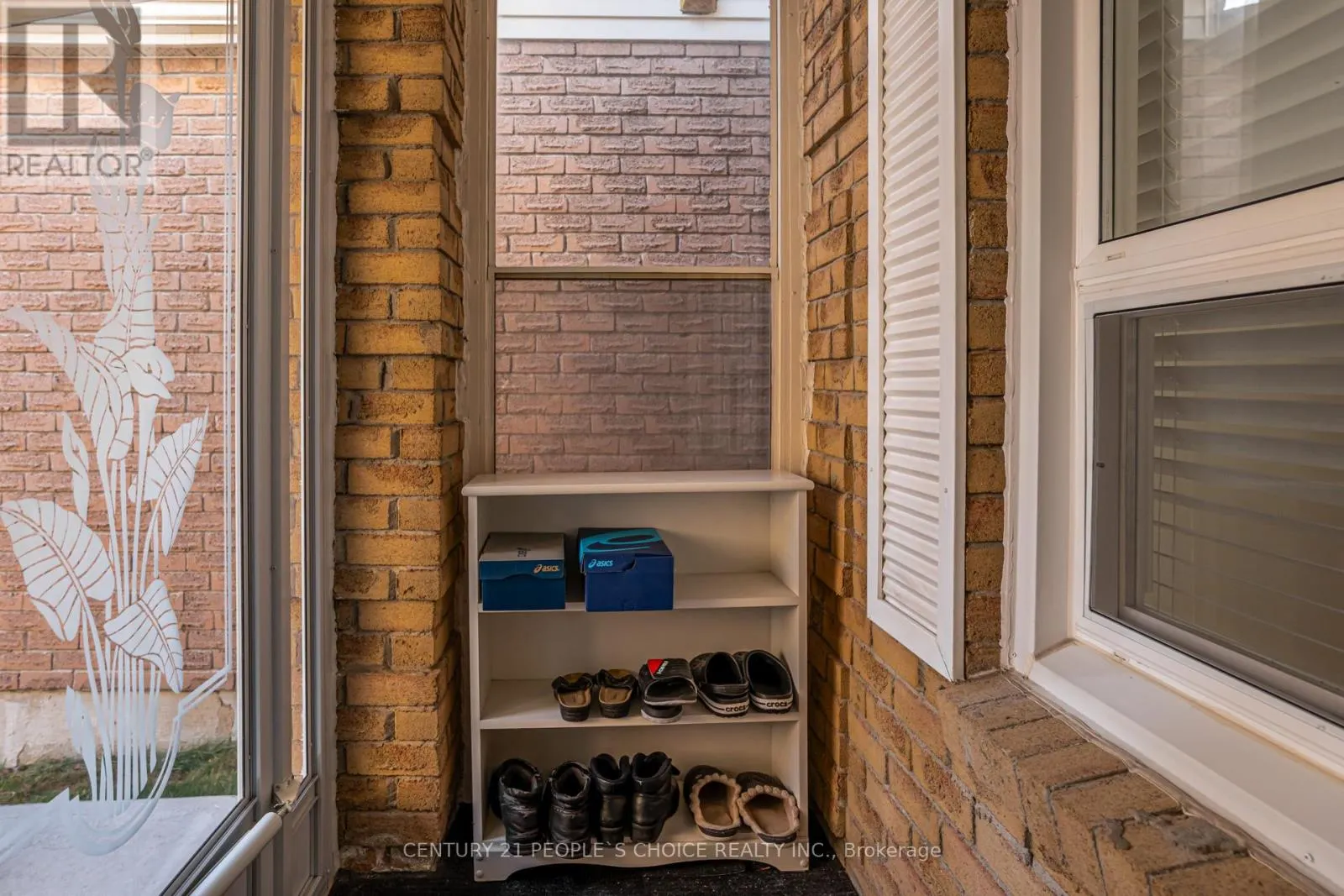36 PONYMILL DRIVE
