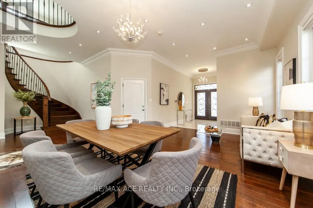 11 ASHDEAN DRIVE