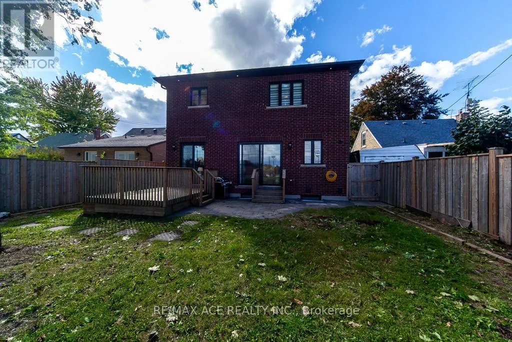11 ASHDEAN DRIVE