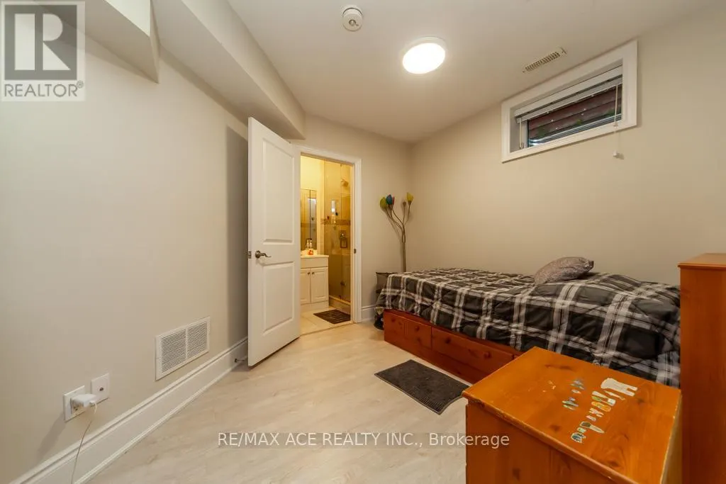 11 ASHDEAN DRIVE