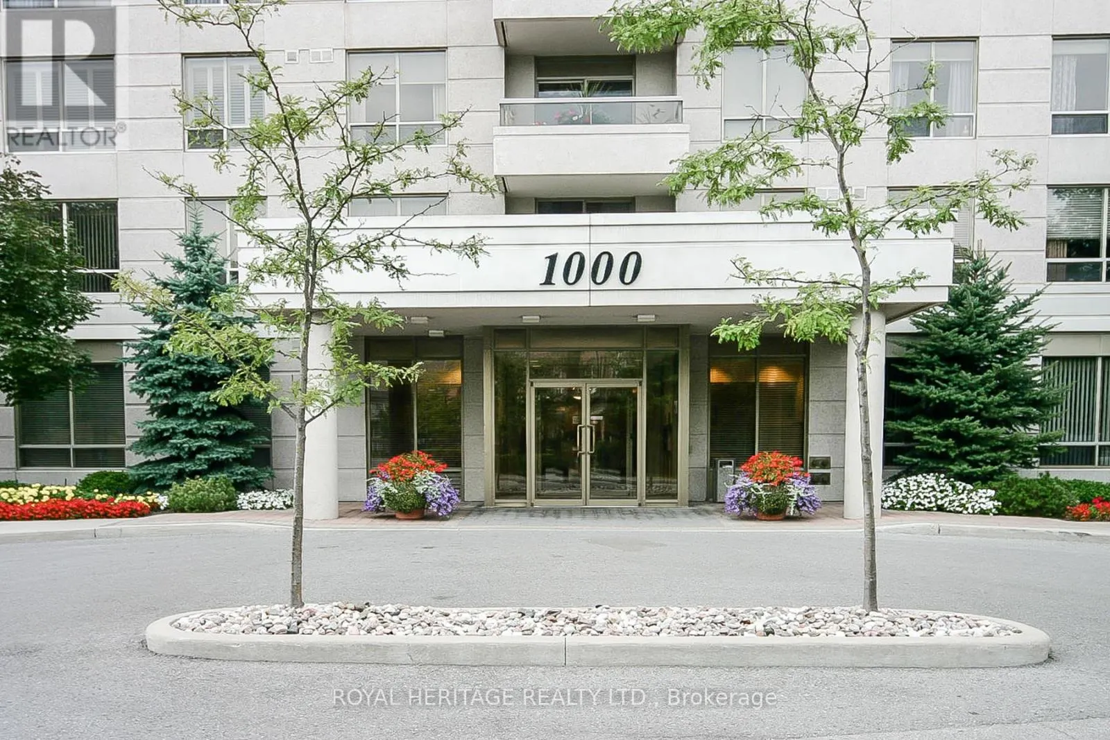 1502 - 1000 THE ESPLANADE N