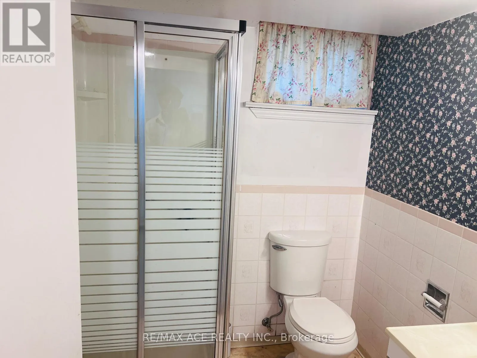 BSMT - 15 SEDGEMOUNT DRIVE